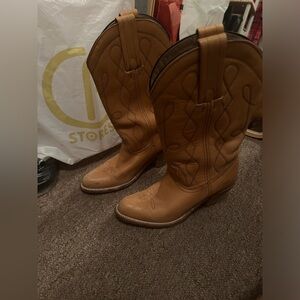 Vintage Frye cowboy boots!